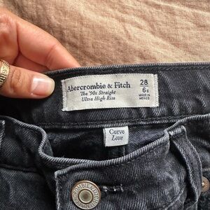 Abercrombie & Fitch Black 90s Straight Ultra High Rise Jeans 28 Curve Love